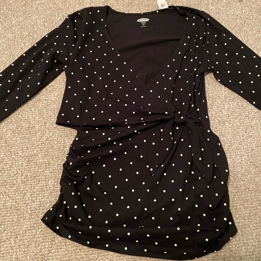 Old Navy Black Polka Dot Maternity Top